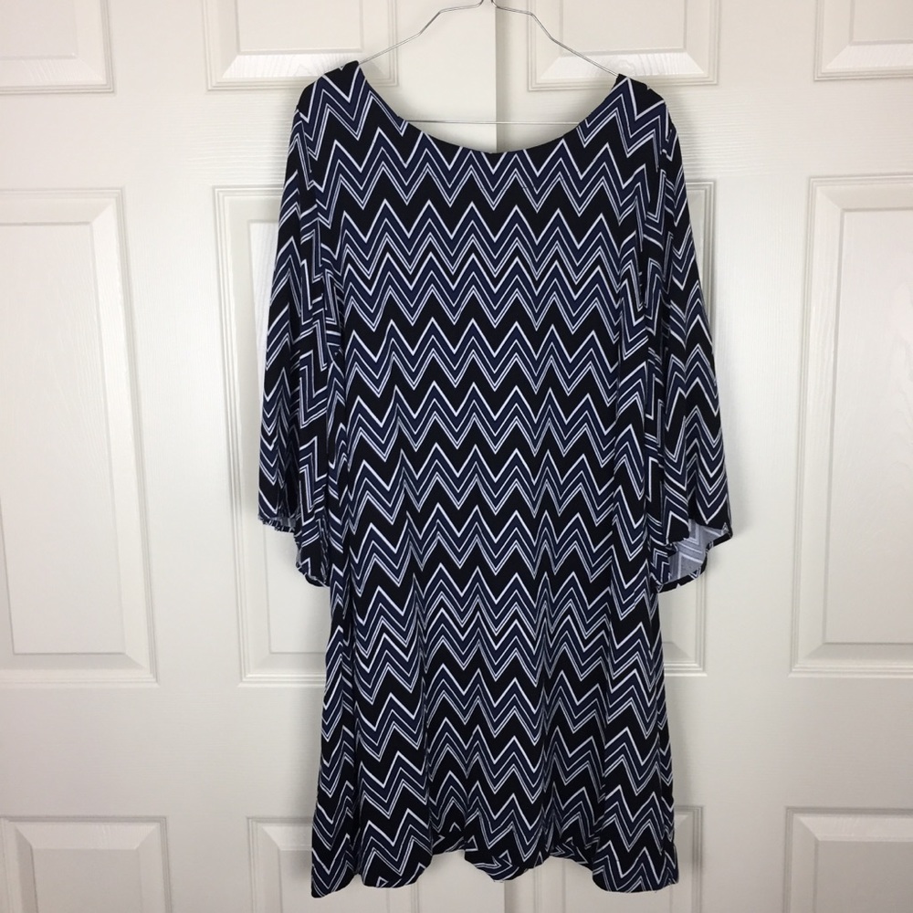 JustFab Chevron Dress Kimono Sleeve Rayon Lace Up